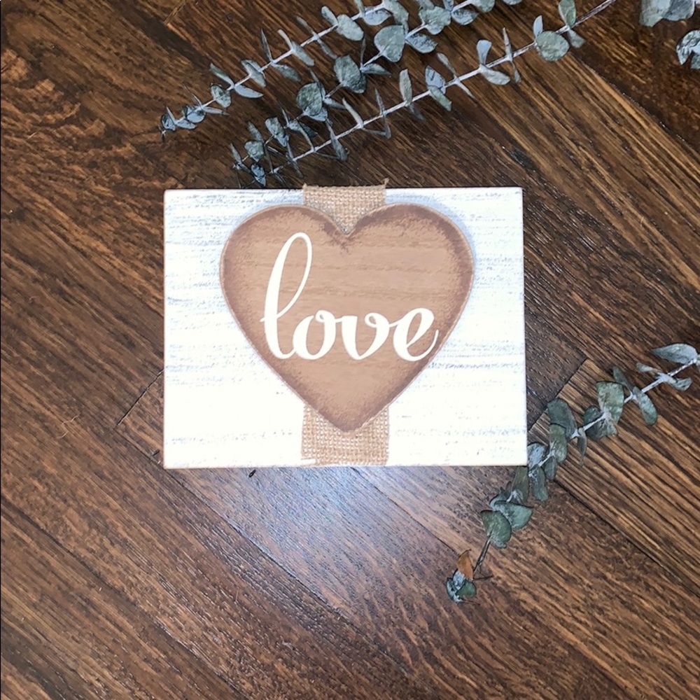 Love plaque decor